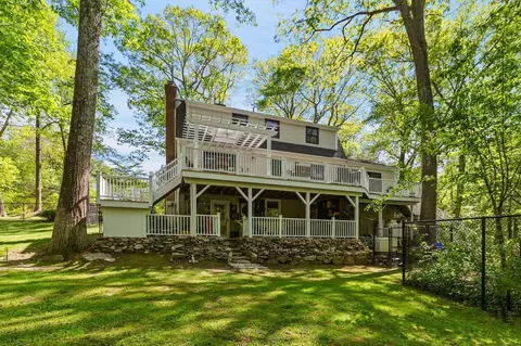 7 Laurie Ln, Lewisboro, NY 10590