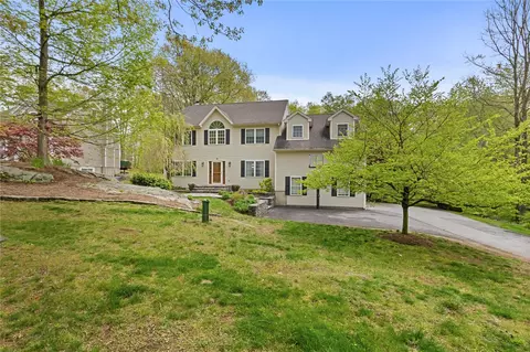 26 Garrity Blvd, Southeast, NY 10509
