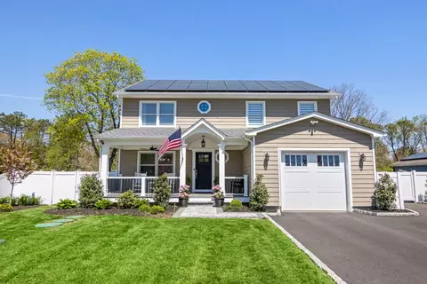 47 Amityville St, Islip Terrace, NY 11752