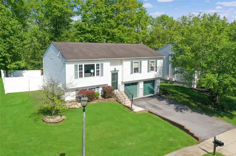 15 Brook Rd, Walden, NY 12586
