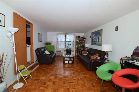 138-15 Franklin Ave #118, Flushing, NY 11355