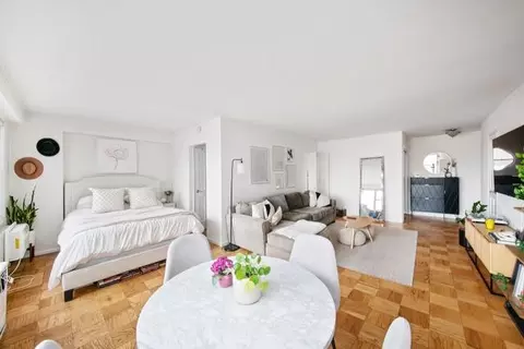 3 Sheridan Sq #8M, New York, NY 10014