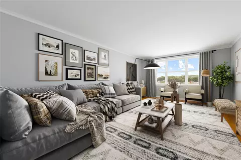 290 Collins Ave #8B, Mount Vernon, NY 10552