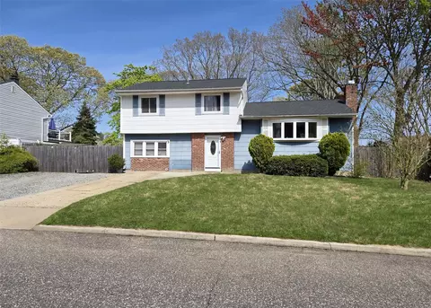 127 Ruland Rd, Selden, NY 11784