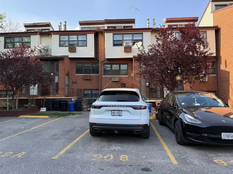 120-15 Cove Ct #90B, College Point, NY 11356