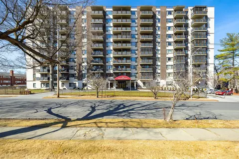 160 Academy St #3B, Poughkeepsie, NY 12601