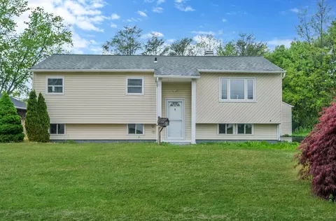 2812 Kane Ave, Medford, NY 11763