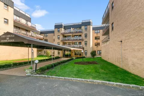 40 Stoner Ave #2F, North Hempstead, NY 11021