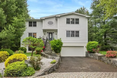19 Grandview Ave, Greenburgh, NY 10502