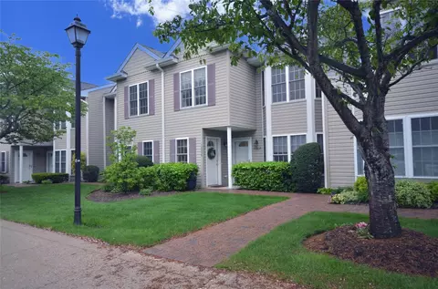 1006 Madeira Blvd, Melville, NY 11747