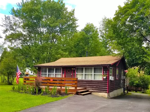 51 E Oak St, Bethel, NY 12720