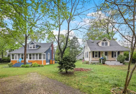 132 Blue Point Ave, Blue Point, NY 11715