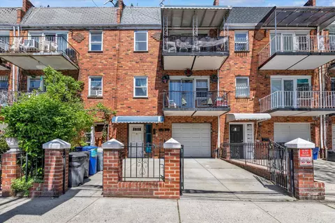 110-25 55 Ave, New York, NY 11368