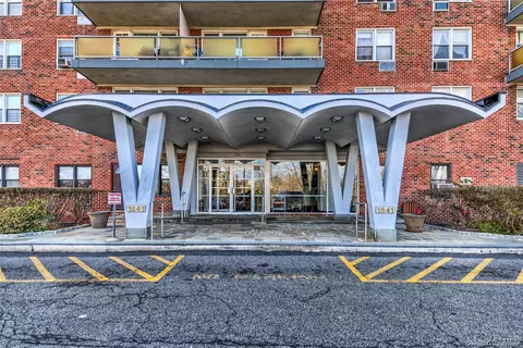 1841 Central Park Ave #8E, Yonkers, NY 10710