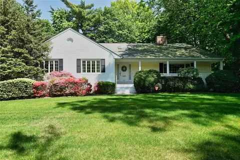 95 Washington Ave, Hempstead, NY 11530