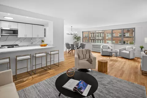 2 Washington Sq #2A, Larchmont, NY 10538