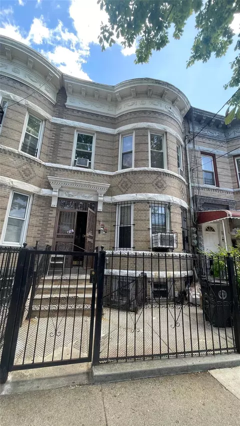 133 Highland Pl, Brooklyn, NY 11208
