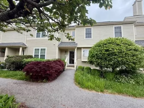3803 Buttonwood Ln #3803, Carmel Hamlet, NY 10512