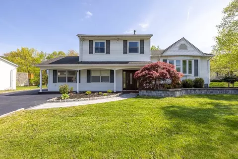 28 Strawberry Pl, Orangetown, NY 10965