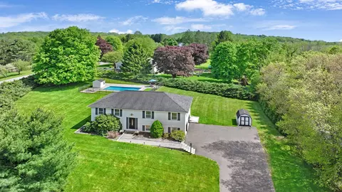 1 Red Fox Ln, Southeast, NY 10509