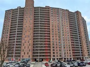 90-50 Union Tpke #17K, New York, NY 11385