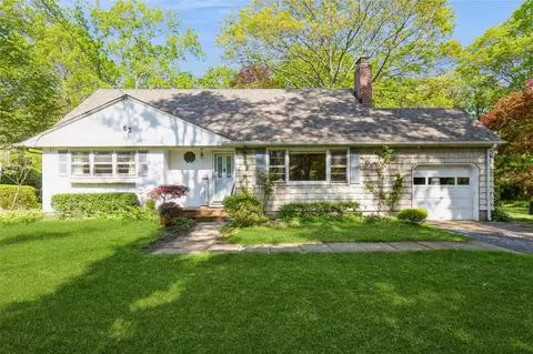 63 Hunter Ave, Miller Place, NY 11764