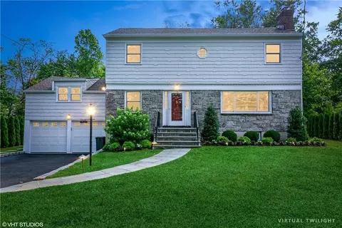 56 Gedney Park Dr, White Plains, NY 10605