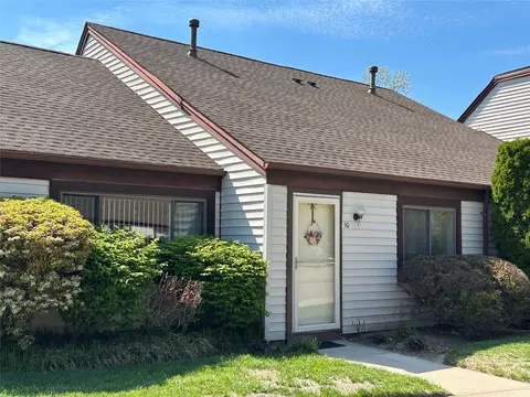 10 Monet Ct #10, Middle Island, NY 11953