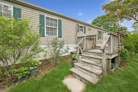 105 Oakview Hwy #148, East Hampton, NY 11937