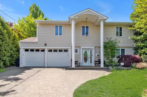 2057 Blanche Ln, Merrick, NY 11566