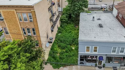 354 Riverdale Ave, Yonkers, NY 10705