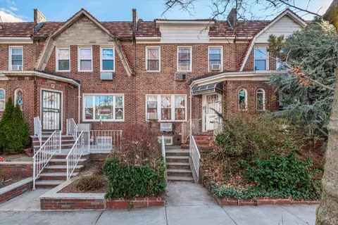 1862 Willoughby Ave, New York, NY 11385
