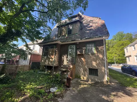 115-10 Park Ln S, New York, NY 11418