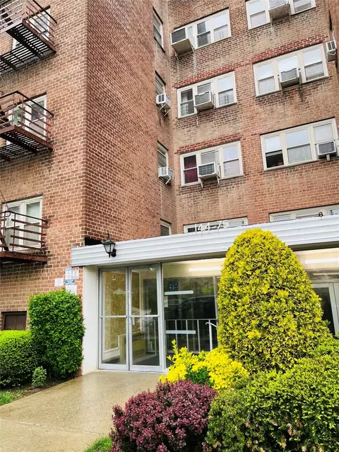 144-75 Melbourne Ave #3G, New York, NY 11367