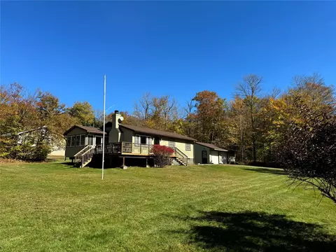 572 Hunter Lake Rd, Rockland, NY 12768