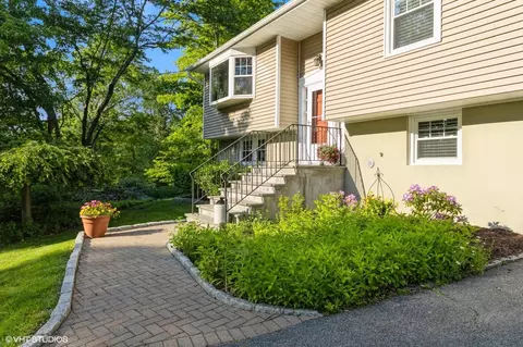 144 Shear Hill Rd, Mahopac, NY 10541
