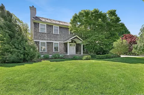 394 Mill Rd, Westhampton, NY 11977