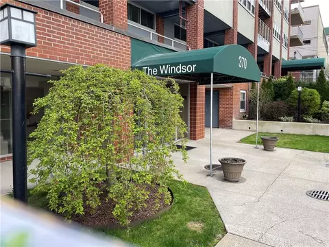 370 Westchester Ave #3T, Port Chester, NY 10573