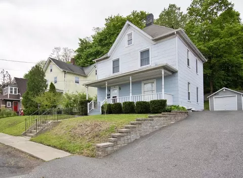 84 Orange Ave, Walden, NY 12586