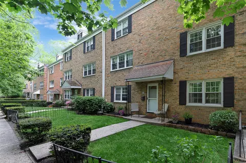 50 Louisiana Ave #9R, Yonkers, NY 10708