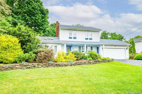 343 Townline Rd, East Northport, NY 11731
