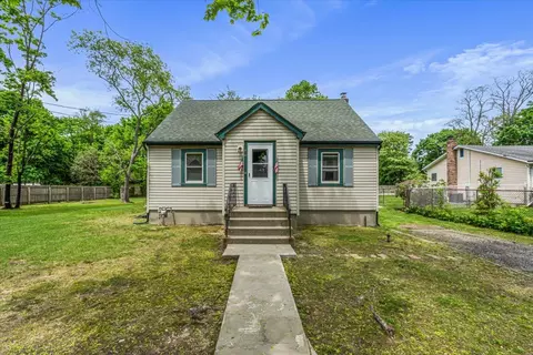 275 Ocean Ave, Brentwood, NY 11717