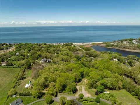 Pier Avenue, Riverhead, NY 11901 photo 7