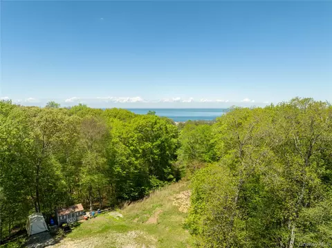 Pier Avenue, Riverhead, NY 11901 photo 3