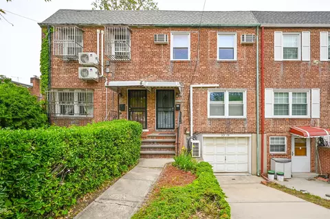 53-15 210 St, New York, NY 11364
