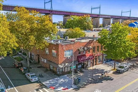 24-01 23rd Ave, Astoria, NY 11105