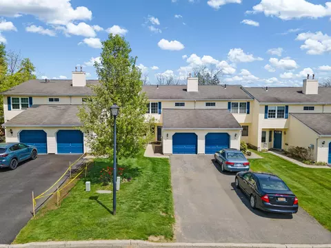 22 Pond Hill Ln, Walden, NY 12586