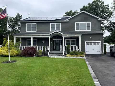 52 S Windhorst Ave, Bethpage, NY 11714