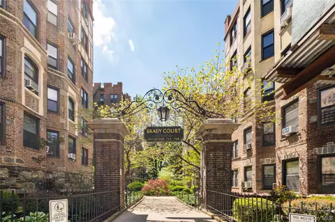 760 Brady Avenue Ave #417, New York, NY 10462