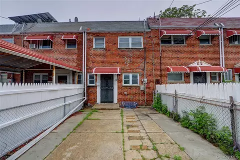 122-52 Springfield Blvd, New York, NY 11413